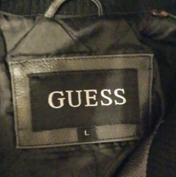 Guess leather coated size L 🇨🇦🇨🇦 - Picture 2 of 3